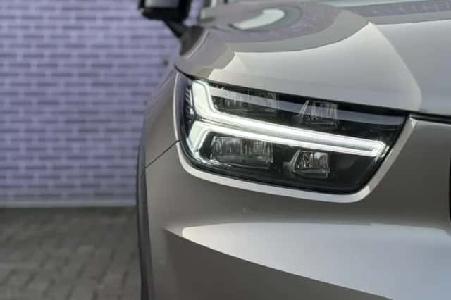Volvo XC40 (2022) thumbnail 13