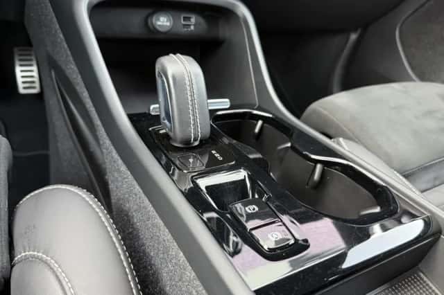 Volvo XC40 (2022) thumbnail 22