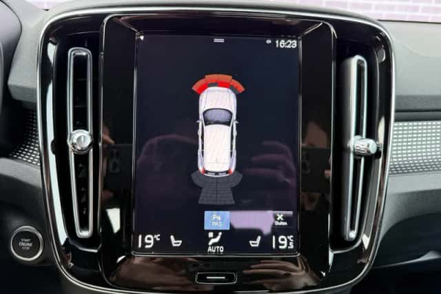 Volvo XC40 (2022) thumbnail 27