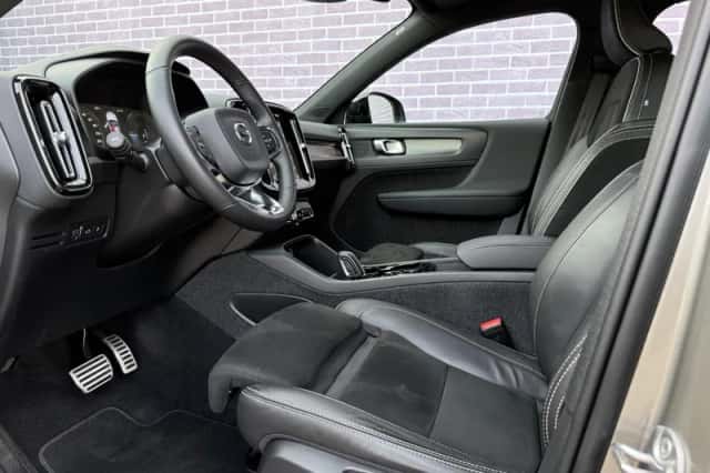 Volvo XC40 (2022) thumbnail 4
