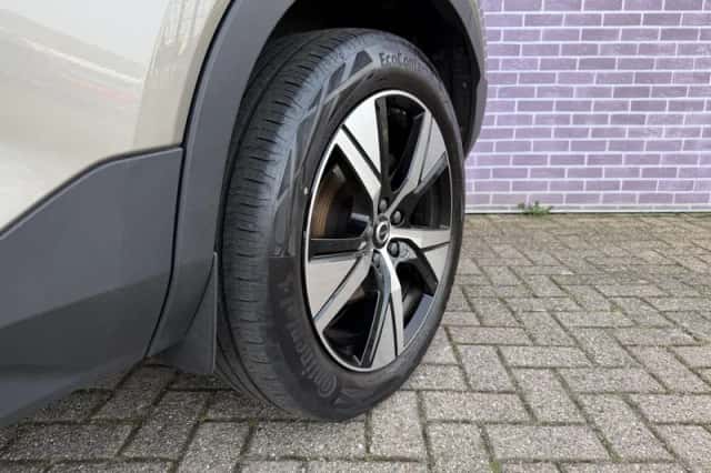 Volvo XC40 (2022) thumbnail 7