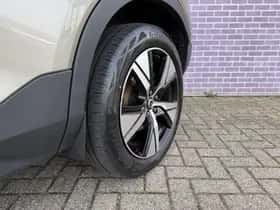 Volvo XC40 thumbnail 7
