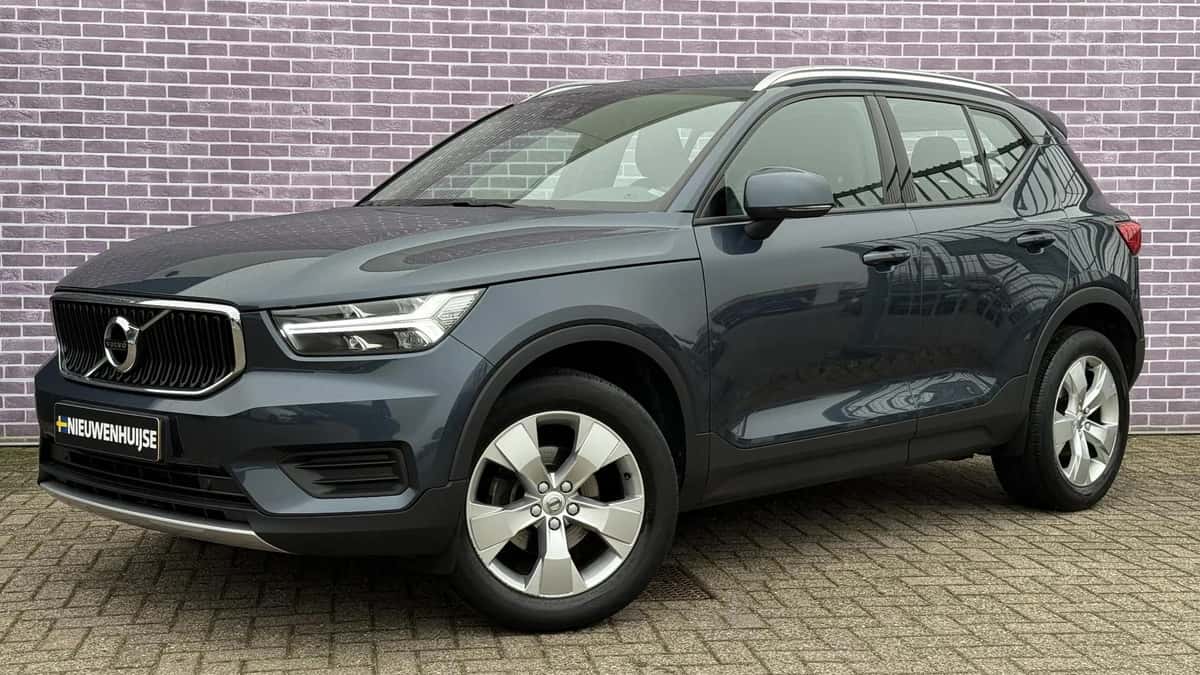 Volvo XC40 — foto 1