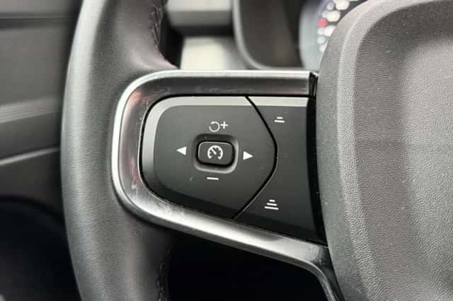 Volvo XC40 (2022) thumbnail 20