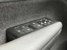 Volvo XC40 thumbnail 23