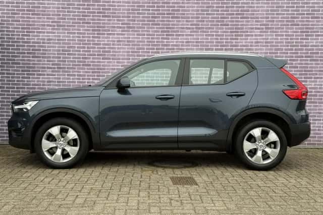 Volvo XC40 (2022) thumbnail 6