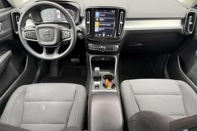 Volvo XC40 (2022) thumbnail 7