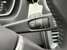 Volvo V40 thumbnail 24