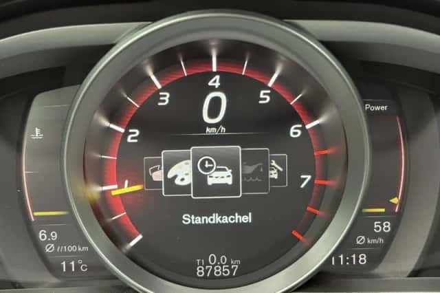 Volvo V40 (2018) thumbnail 26