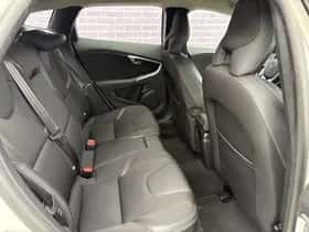 Volvo V40 thumbnail 7