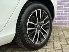 Volvo V40 thumbnail 10