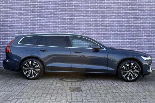 Volvo V60 (2023) thumbnail 31