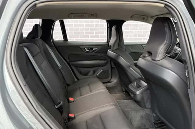 Volvo V60 (2020) thumbnail 5