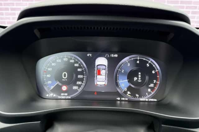 Volvo XC40 (2021) thumbnail 11