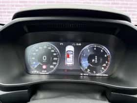 Volvo XC40 thumbnail 11