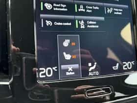 Volvo XC40 thumbnail 12