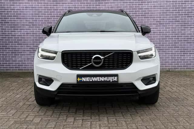 Volvo XC40 (2021) thumbnail 14