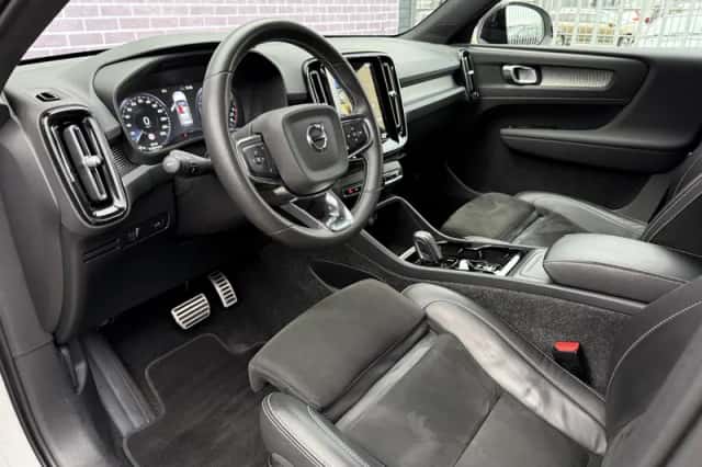 Volvo XC40 (2021) thumbnail 21