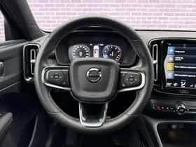 Volvo XC40 thumbnail 23