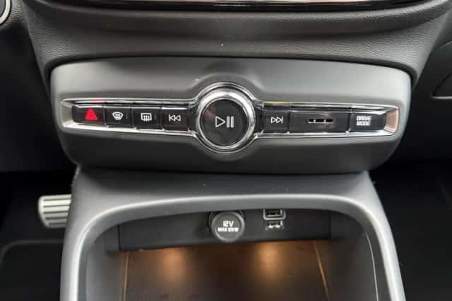 Volvo XC40 (2021) thumbnail 29