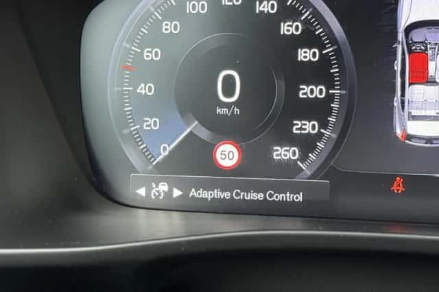 Volvo XC40 (2021) thumbnail 31