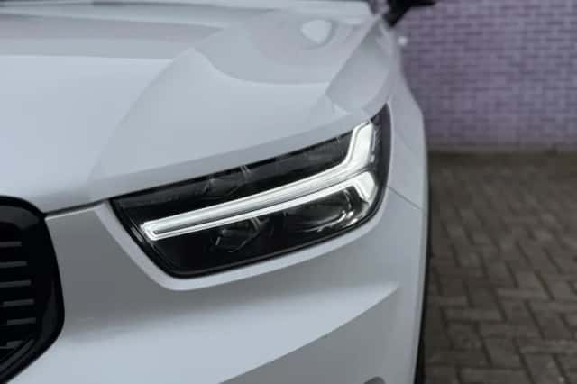 Volvo XC40 (2021) thumbnail 9