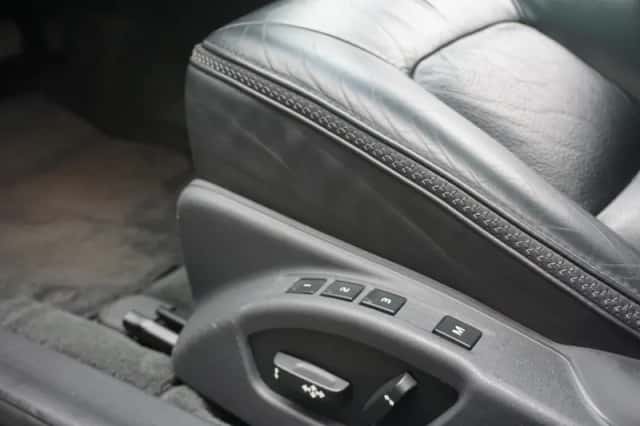 Volvo XC70 (2010) thumbnail 12