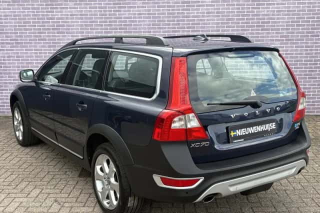 Volvo XC70 (2010) thumbnail 16