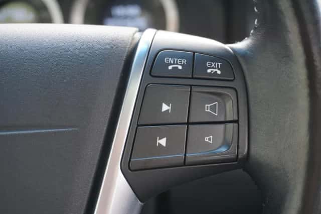 Volvo XC70 (2010) thumbnail 33