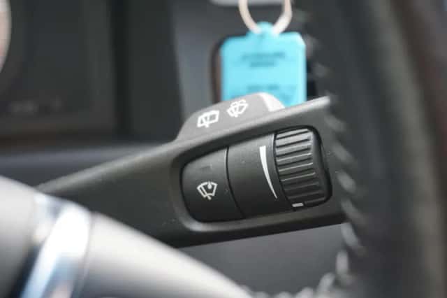 Volvo XC70 (2010) thumbnail 34