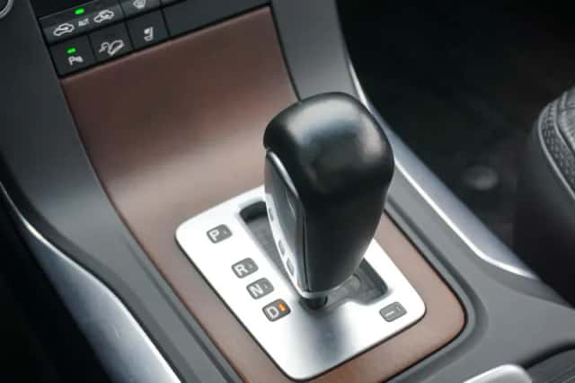 Volvo XC70 (2010) thumbnail 35