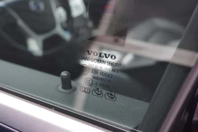 Volvo XC70 (2010) thumbnail 37