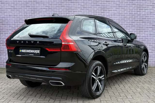 Volvo XC60 (2021) thumbnail 3