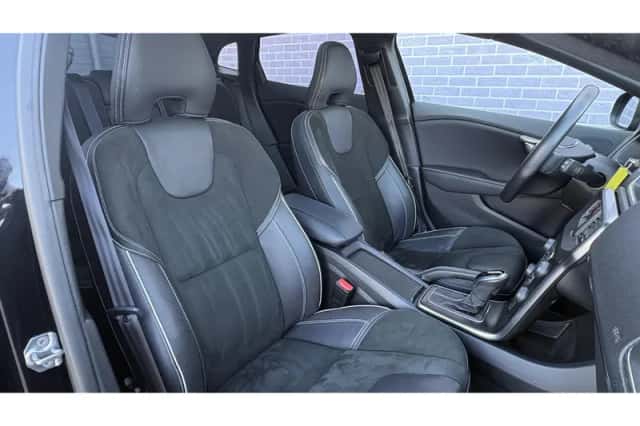 Volvo V40 (2019) thumbnail 5