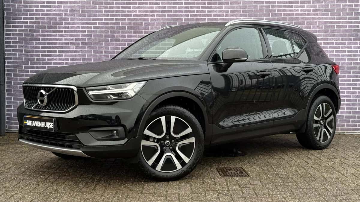 Volvo XC40 — foto 1