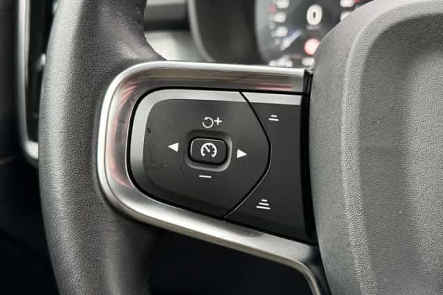 Volvo XC40 (2021) thumbnail 21