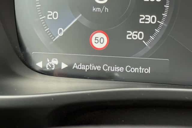 Volvo XC40 (2021) thumbnail 24