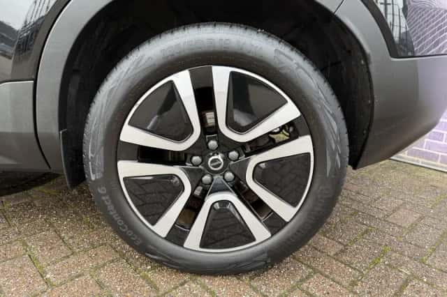 Volvo XC40 (2021) thumbnail 8