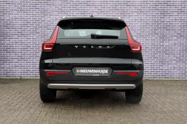 Volvo XC40 (2021) thumbnail 10