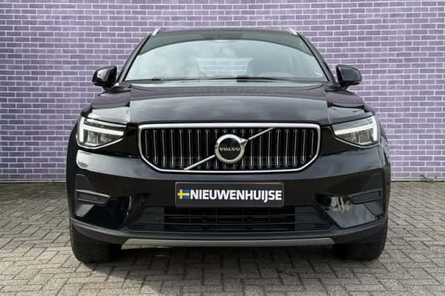 Volvo XC40 (2022) thumbnail 12