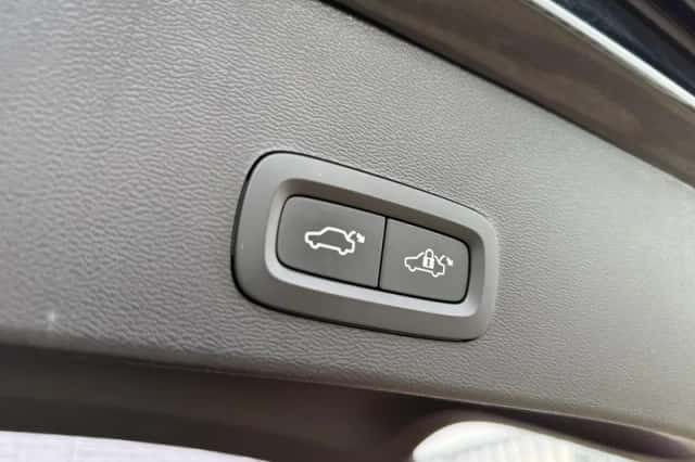 Volvo XC40 (2022) thumbnail 14
