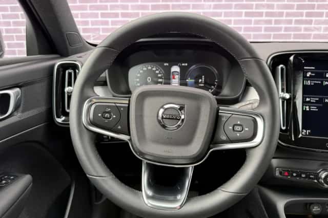 Volvo XC40 (2022) thumbnail 22