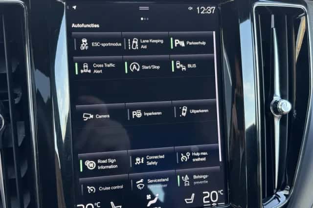 Volvo XC60 (2018) thumbnail 18