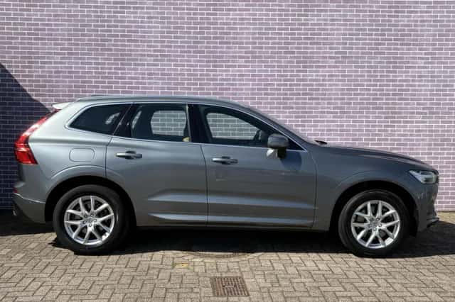 Volvo XC60 (2018) thumbnail 29