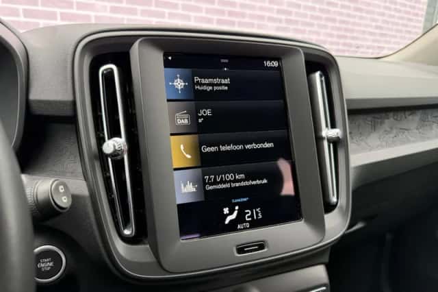 Volvo XC40 (2020) thumbnail 19