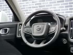 Volvo XC40 thumbnail 21