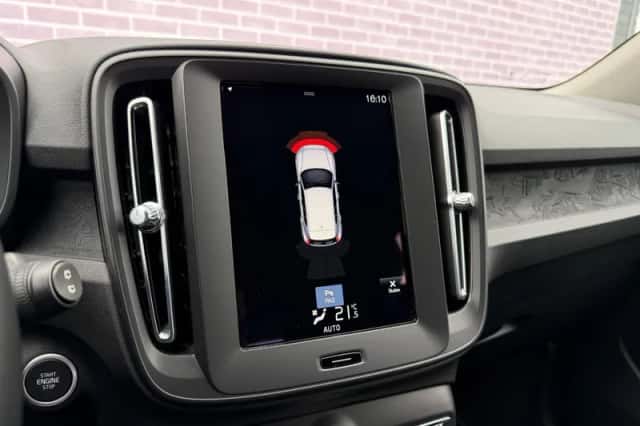 Volvo XC40 (2020) thumbnail 22