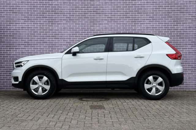 Volvo XC40 (2020) thumbnail 4