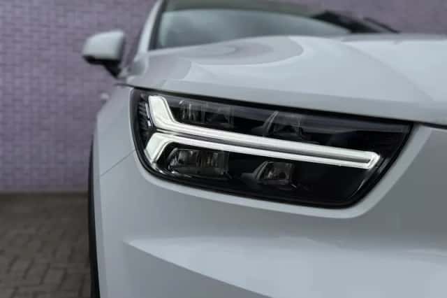 Volvo XC40 (2020) thumbnail 6
