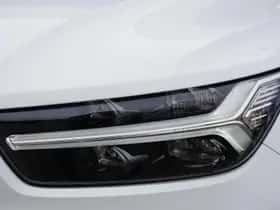 Volvo XC40 thumbnail 6